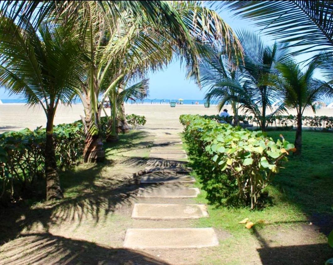 Cartagena Beach Front Apartments Exteriör bild