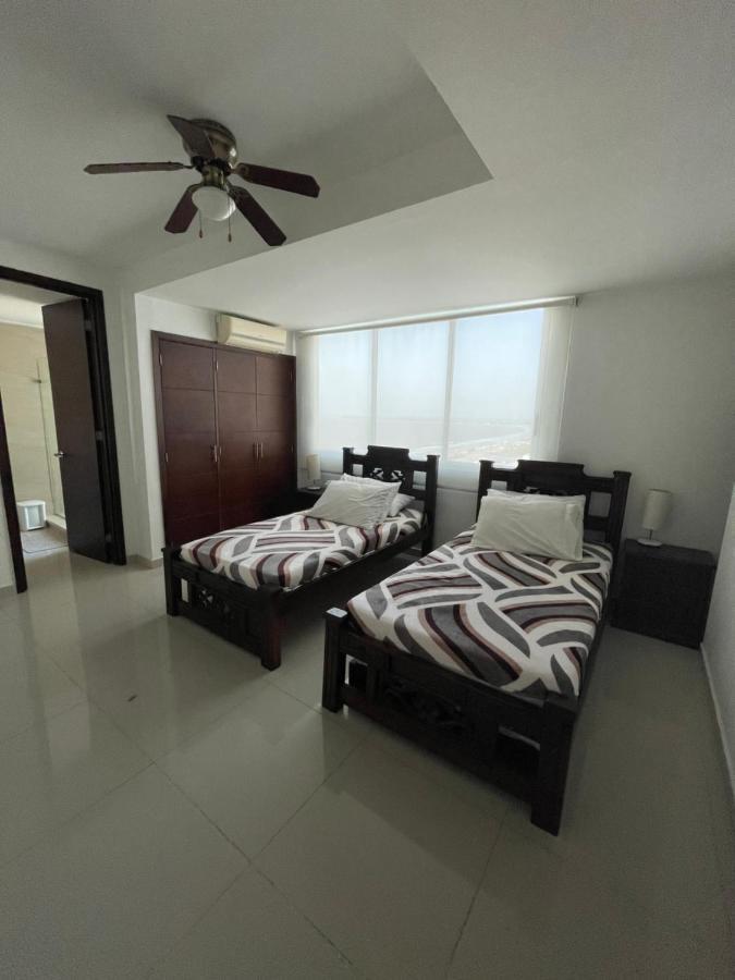 Cartagena Beach Front Apartments Exteriör bild
